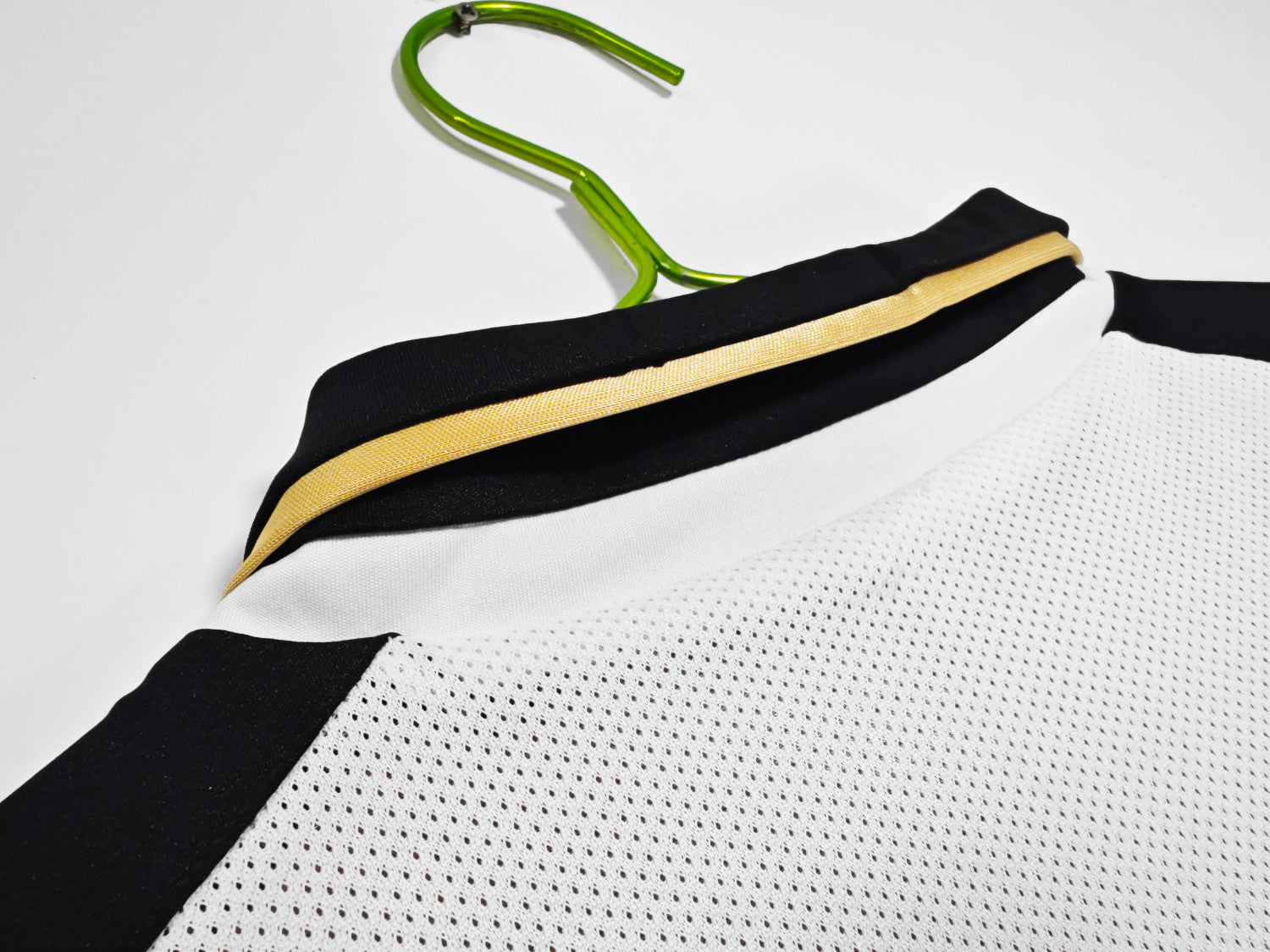 Manchester United 2001/02 Reversible Centenary Retro Jersey