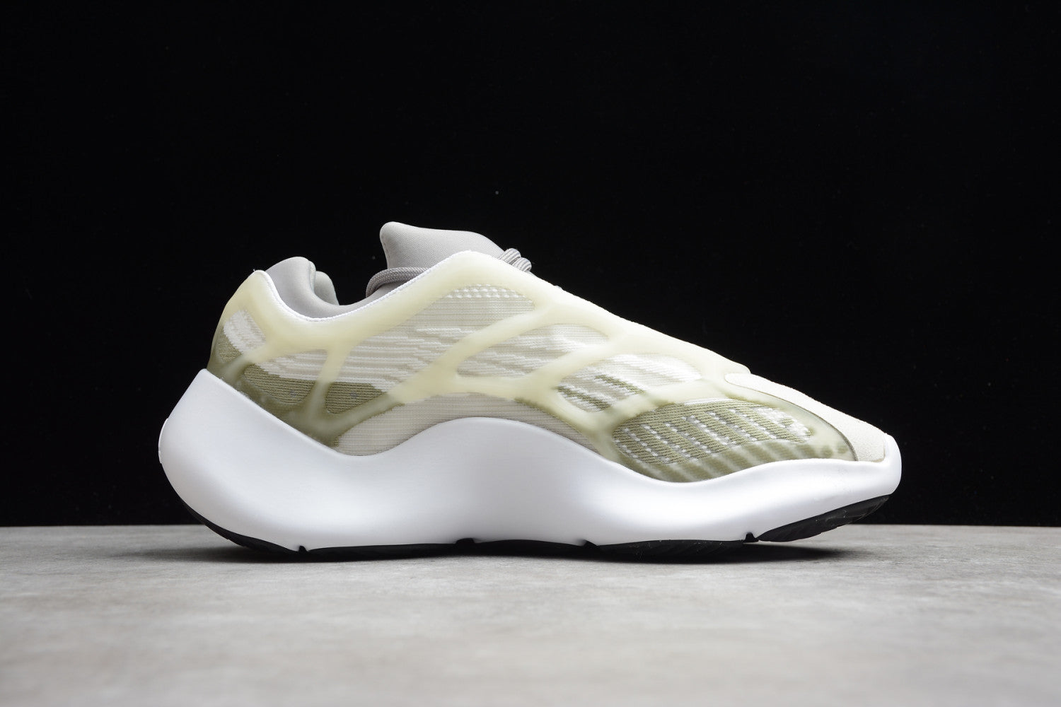 Yeezy Boost 700V3 White Grey Green EF9899