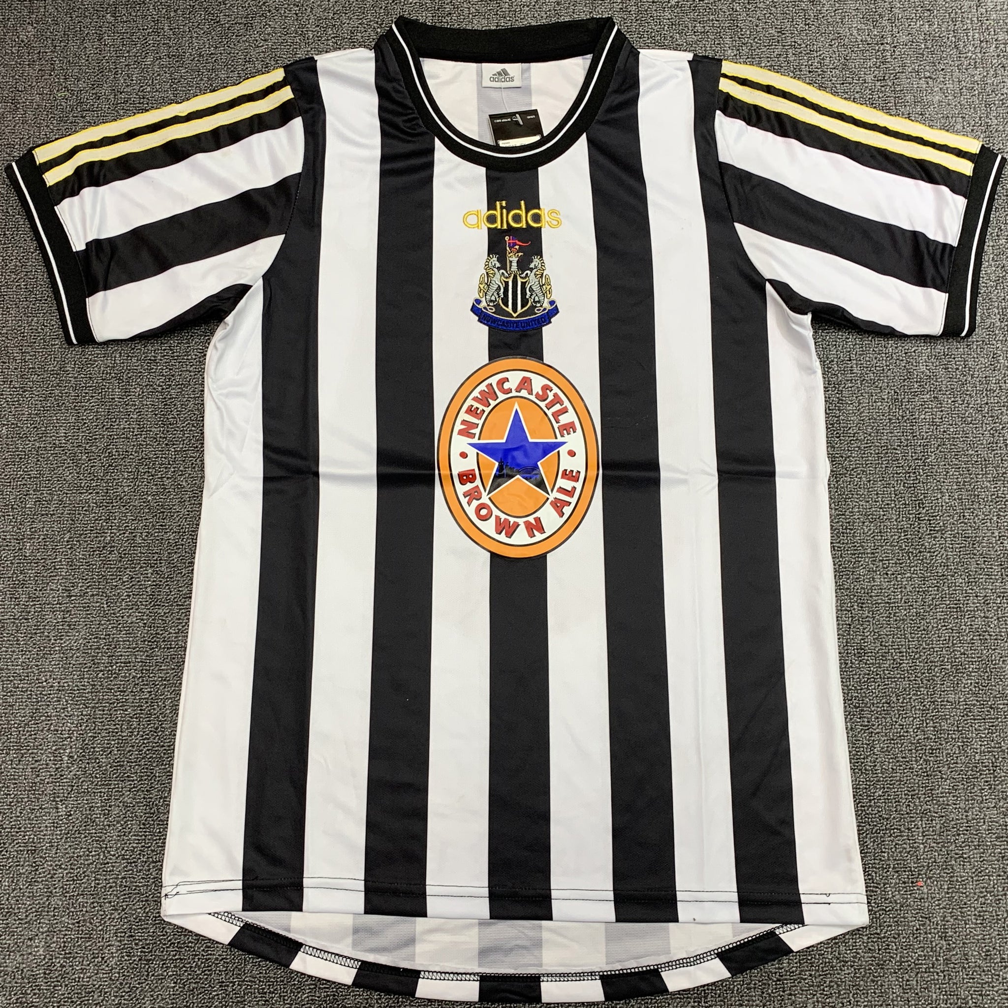 Newcastle United Home Retro Jersey 1997/99