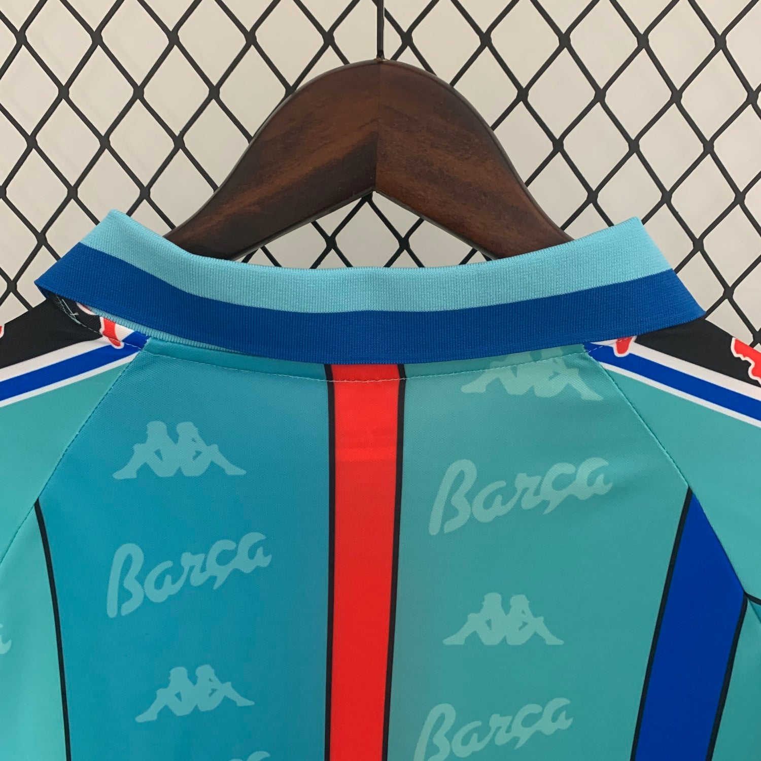 Barcelona Away Long Sleeve Retro Jersey 1996/97