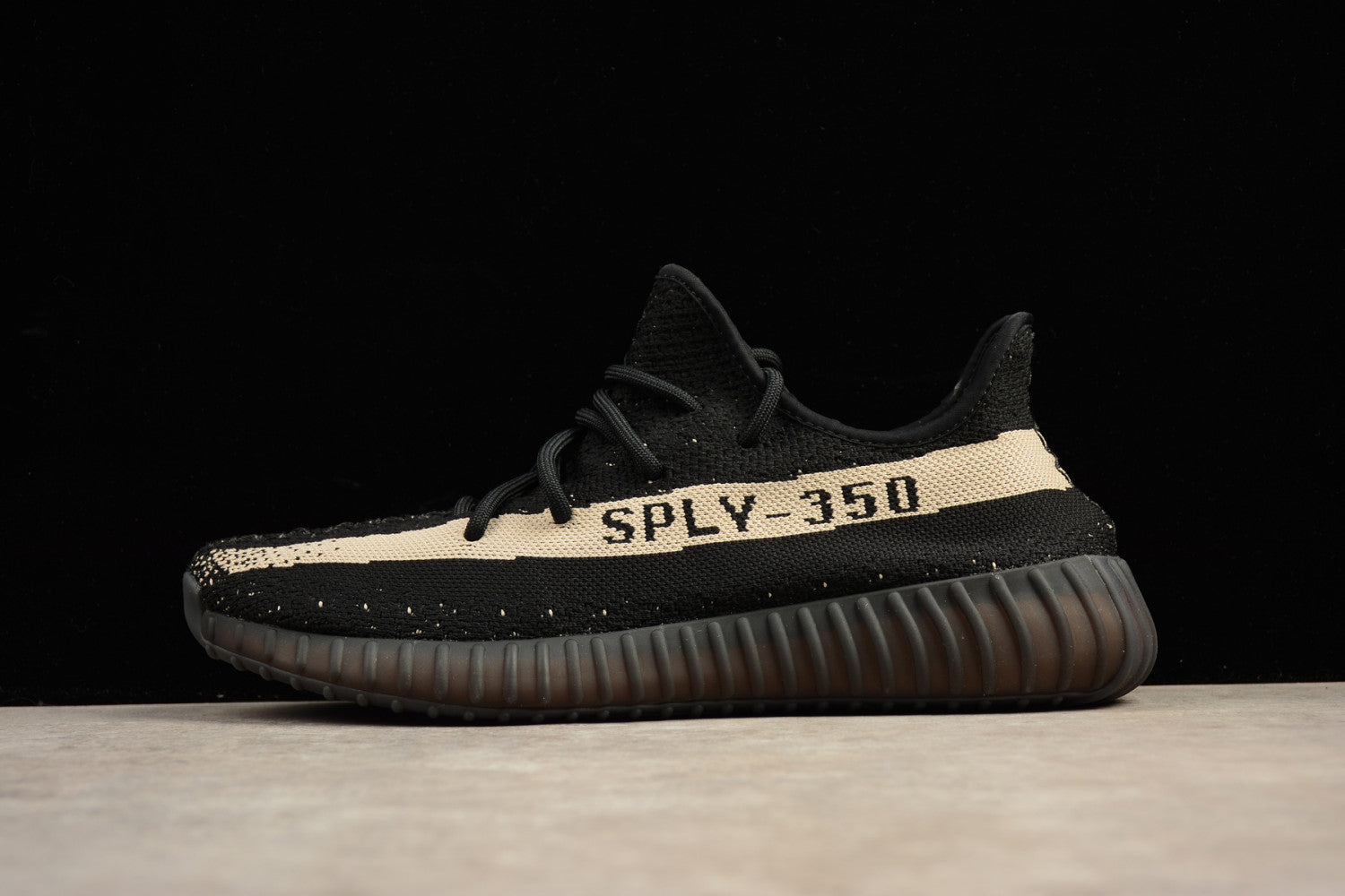 Yeezy Boost 350 V2 “Core Black-Copper” BY1605