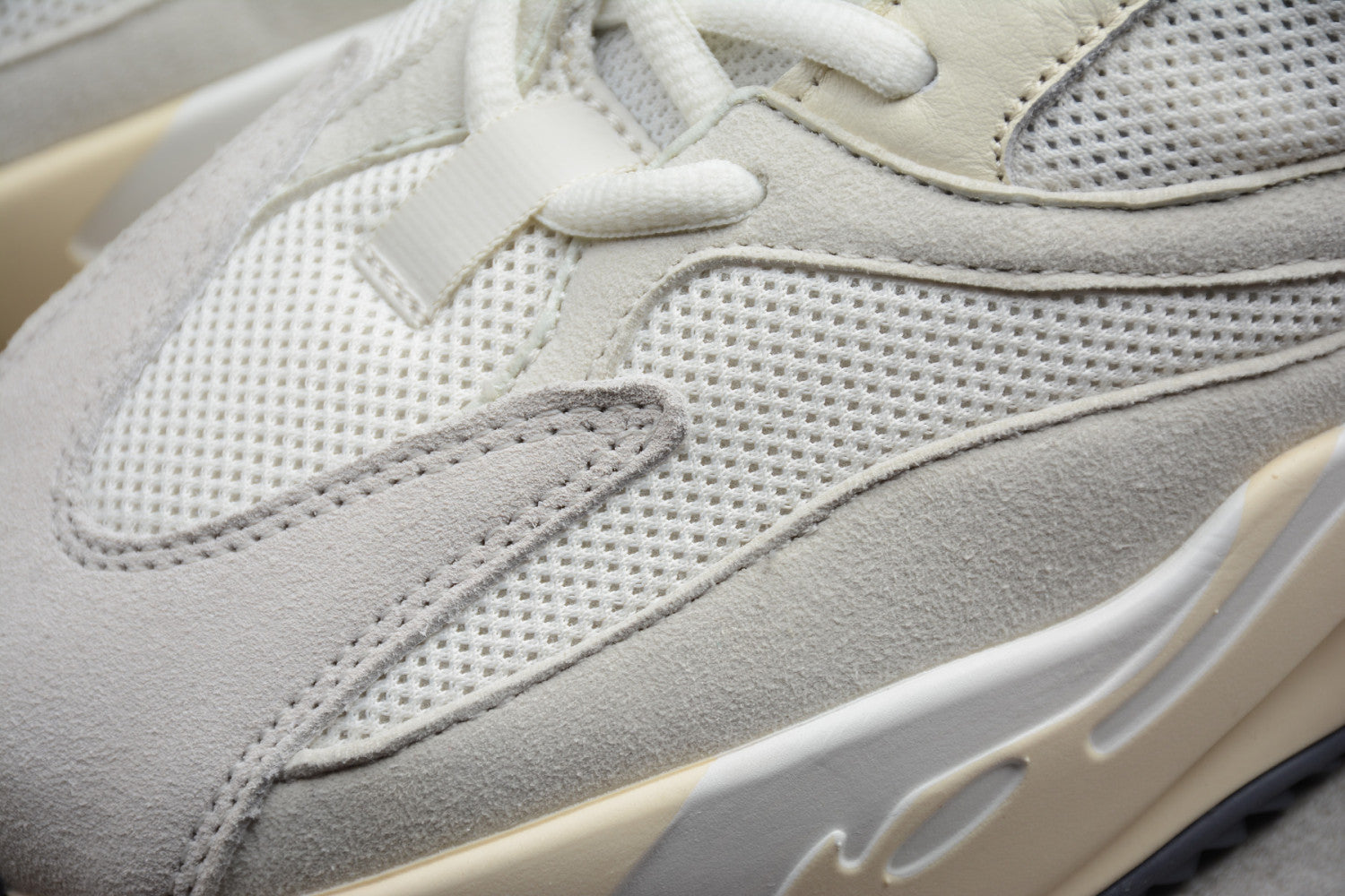 Yeezy Boost 700 White Gray EG7596