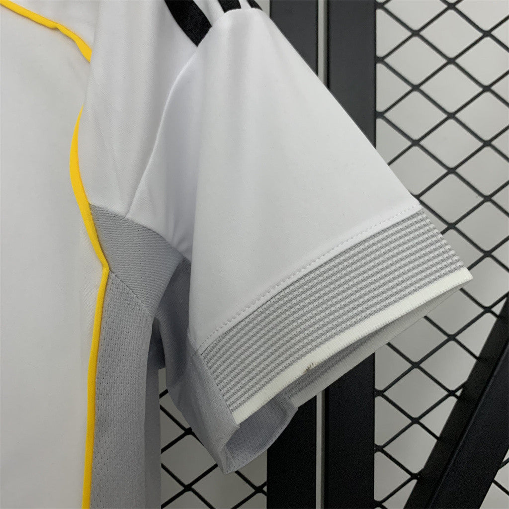 Real Madrid Home Women Jersey 25/26