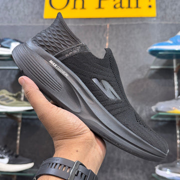 Sketcher Slip ins "All Black"