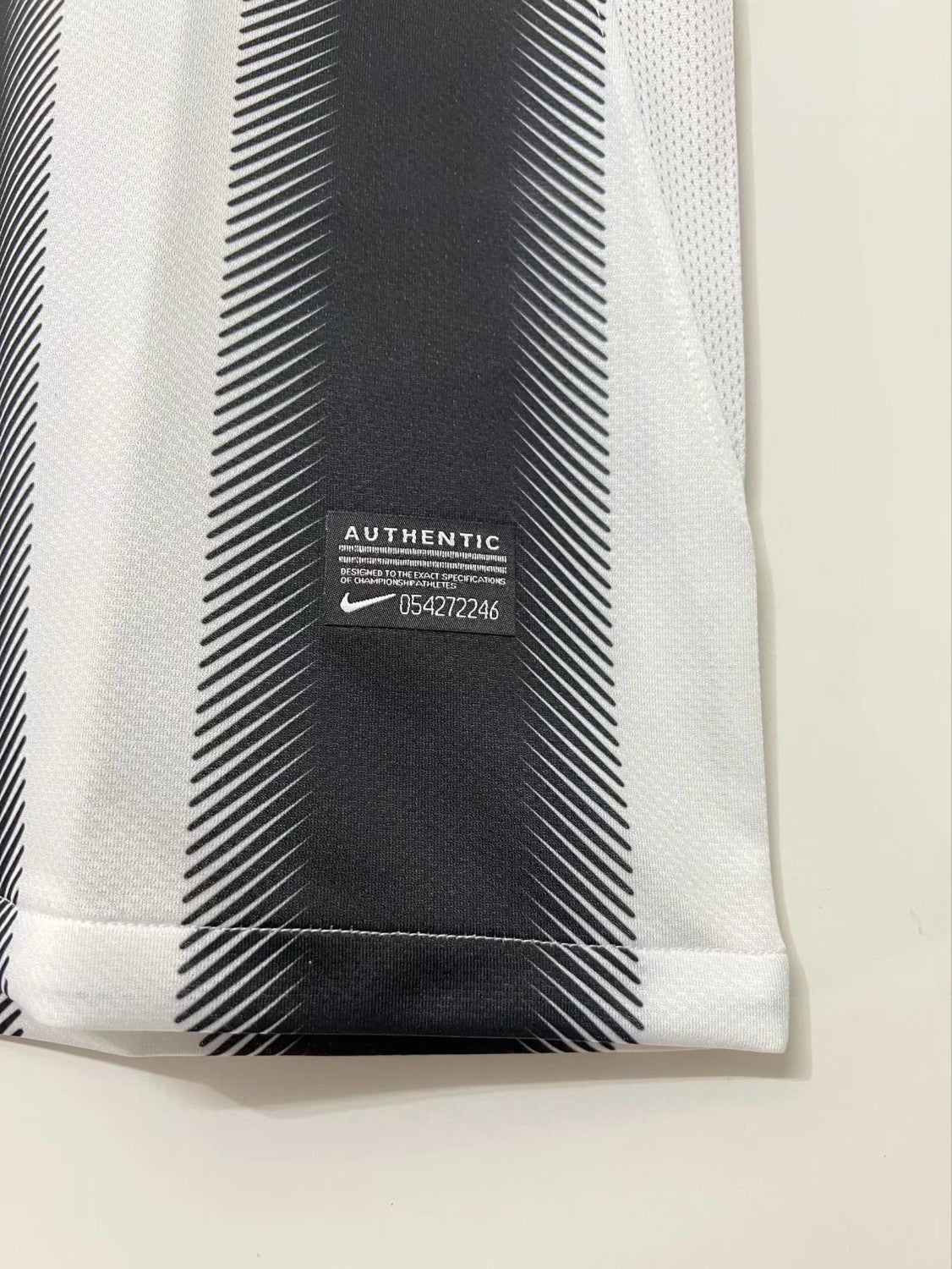 Juventus Home Retro Jersey 2011/12