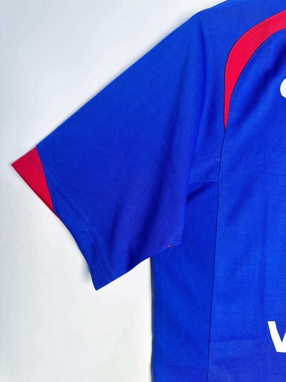 Manchester United Away Retro Jersey 04/06