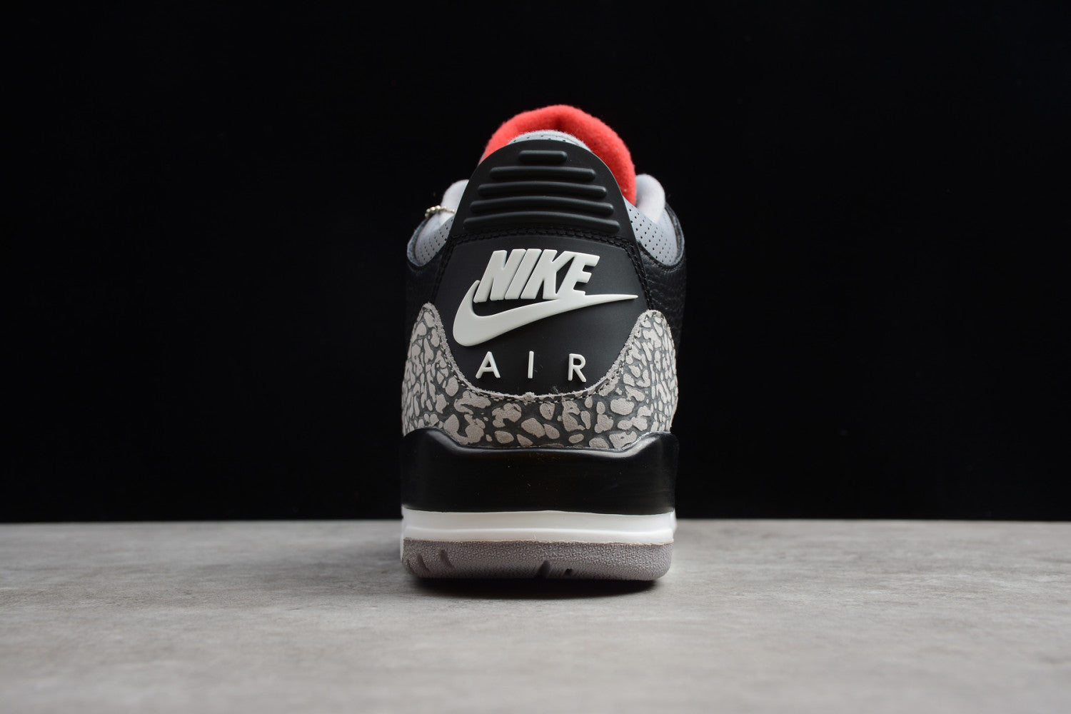 Air Jordan 3 OG “Black Cement” 854262-001