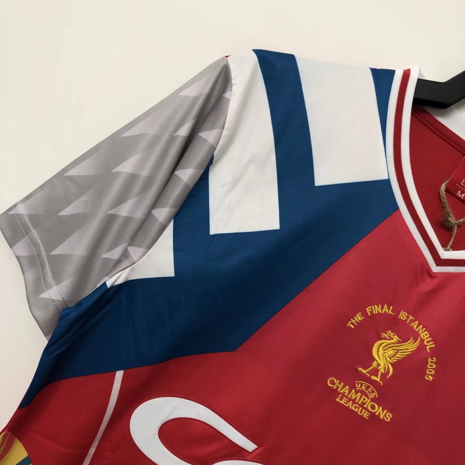 Liverpool Red Retro Commemorative Jersey