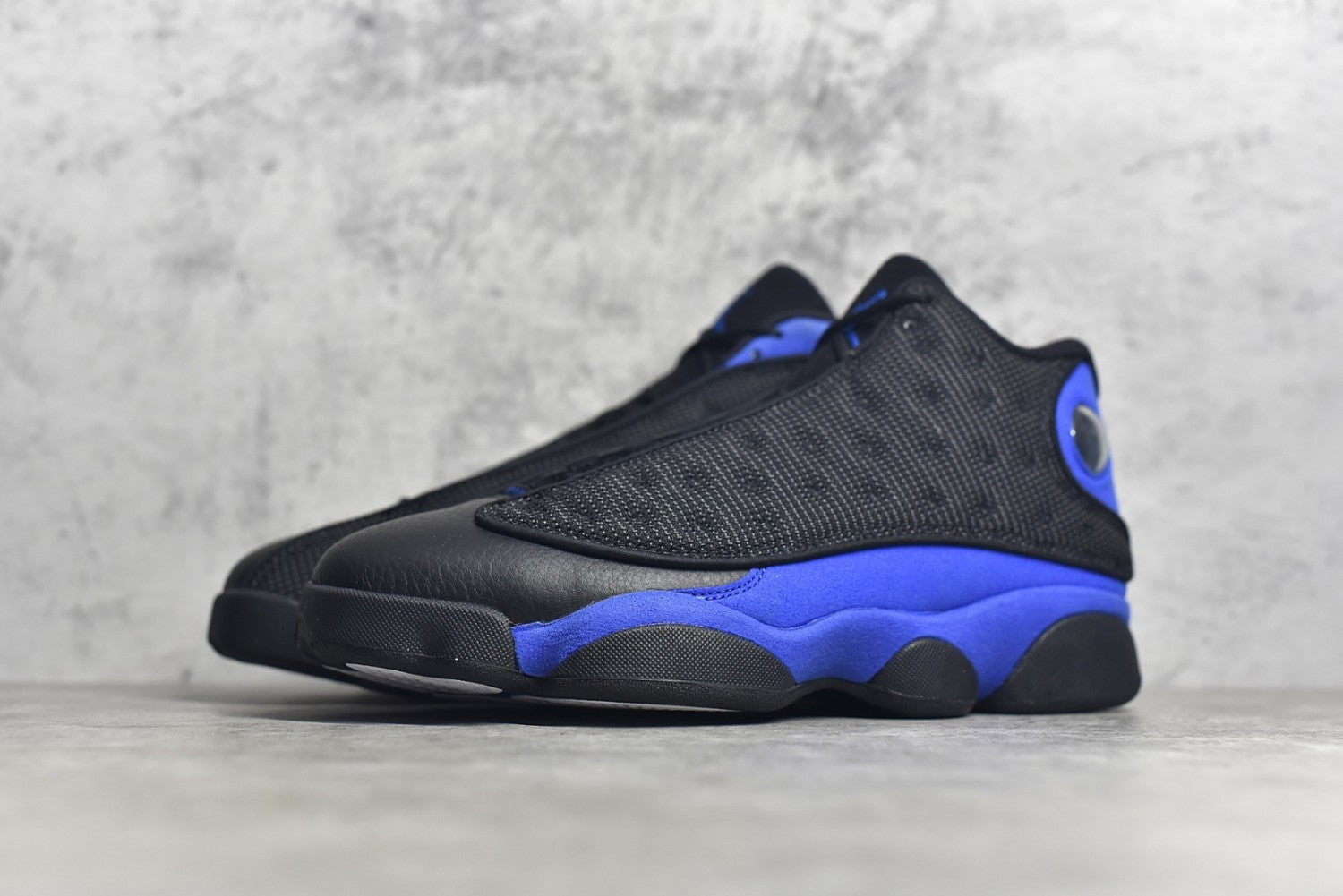 Air Jordan 13 “Hyper Royal” 414571-040
