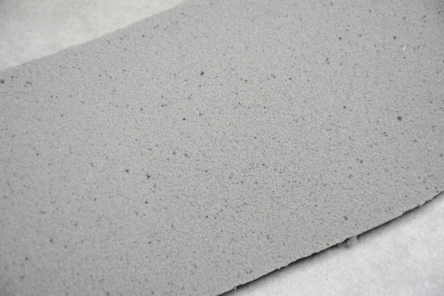 Air Jordan 5 WMNS “Oil Grey” CD2722-001