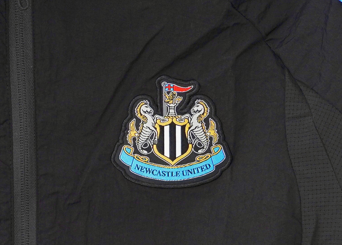 Newcastle United Training Windbreaker 2026