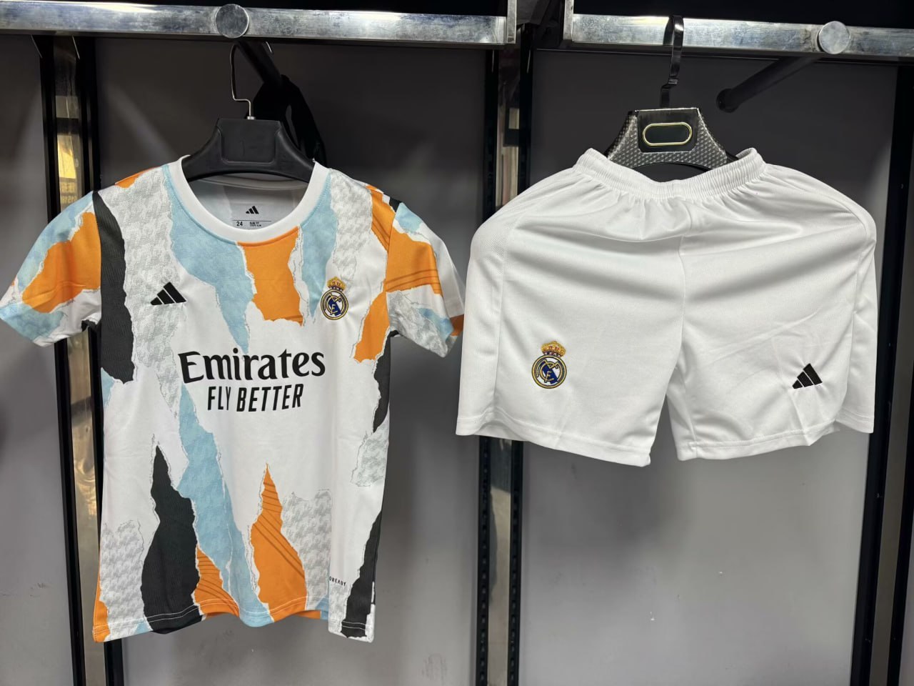 Real Madrid Special Edition Kids Suit 25/26