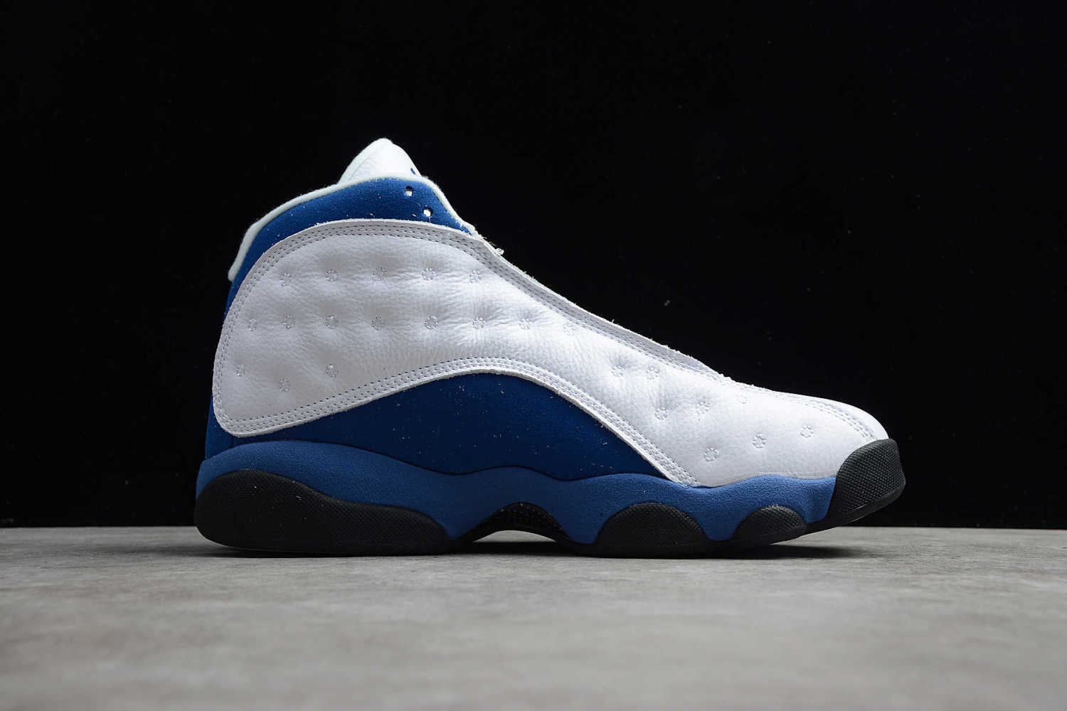 Air Jordan 13 “Hyper Royal” 414571-117