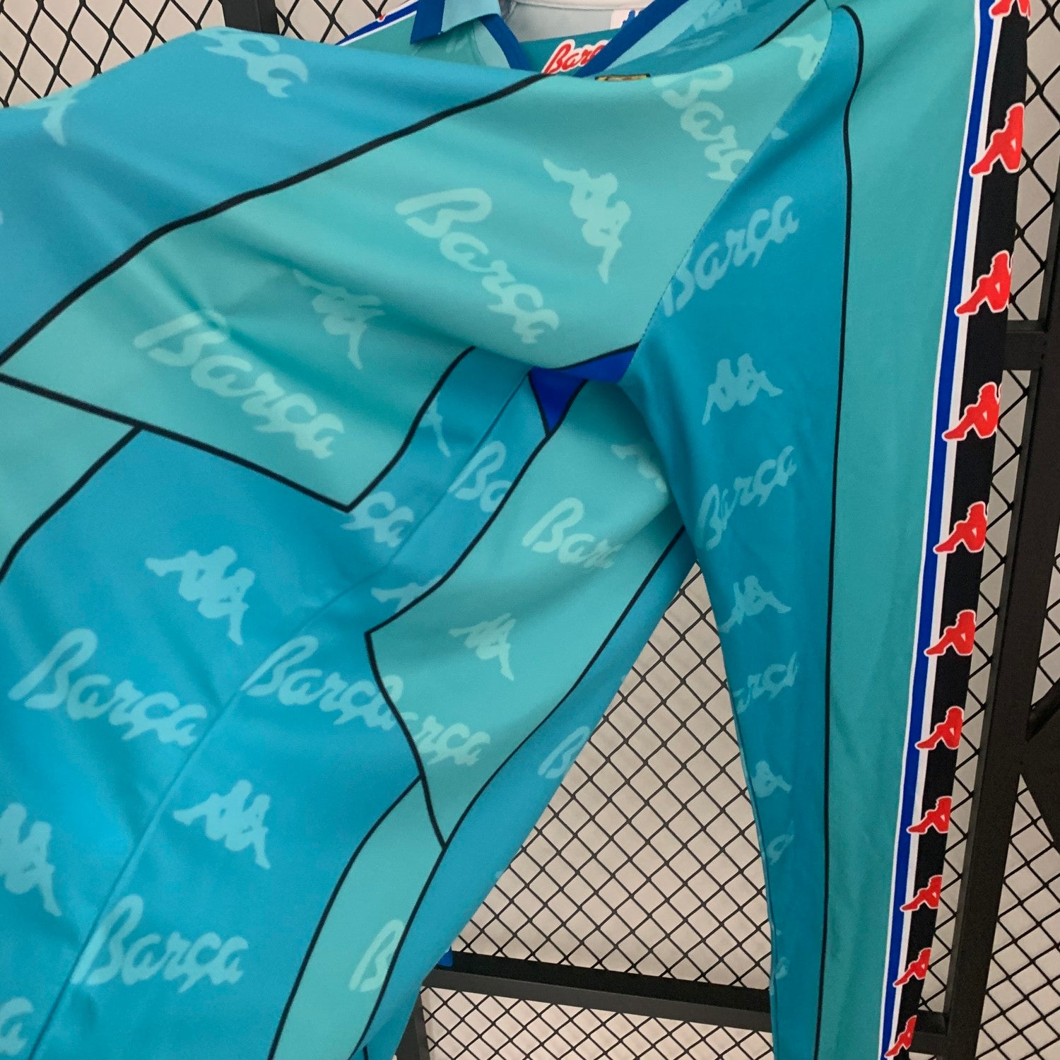 Barcelona Away Long Sleeve Retro Jersey 1996/97