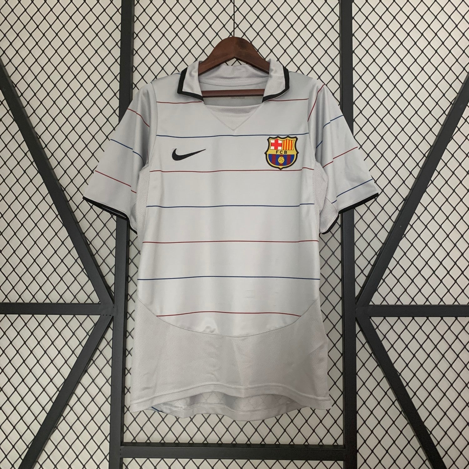 Barcelona Away Retro Jersey 2003/04