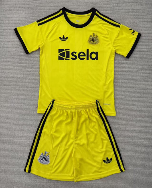 Newcastle United Goalkeeper Kids Suit 25/26