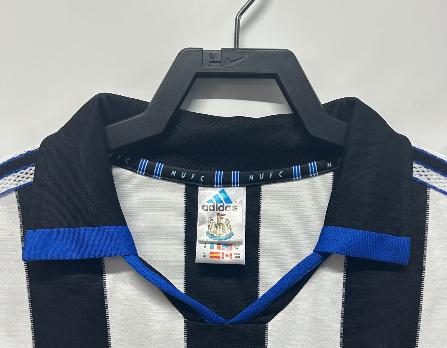 Newcastle United Home Retro Jersey 2000/01