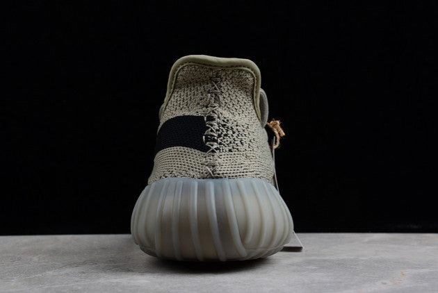 Kanye West x Yeezy Boost 350 V2 Light HQ2059