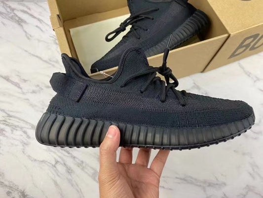 Yeezy Boost 350 V2 Onyx HQ4540