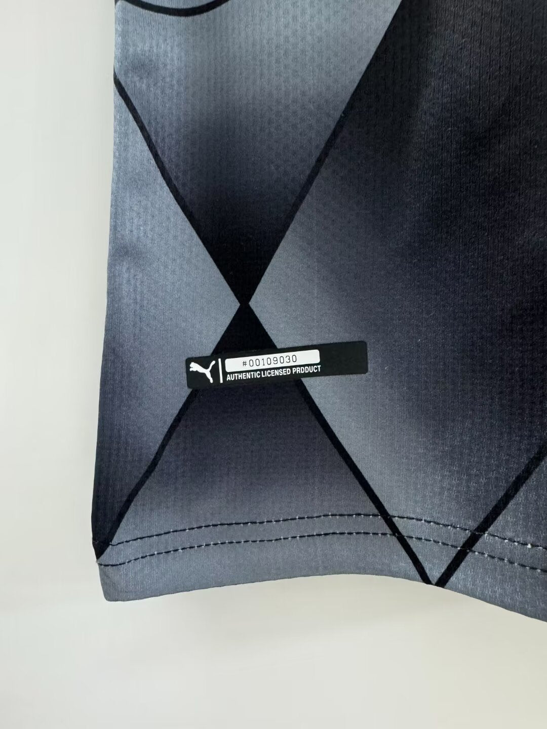 Leicester City Away Retro Jersey 2015/16