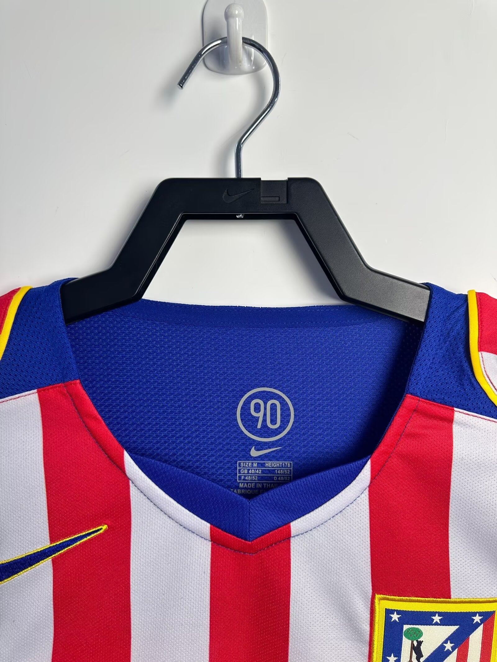 Atletico Madrid Home Long Sleeve Retro Jersey 2004/05