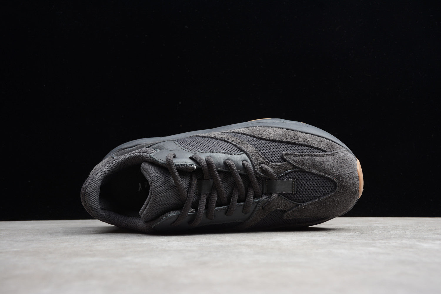 Yeezy Boost 700 Brown FV5304