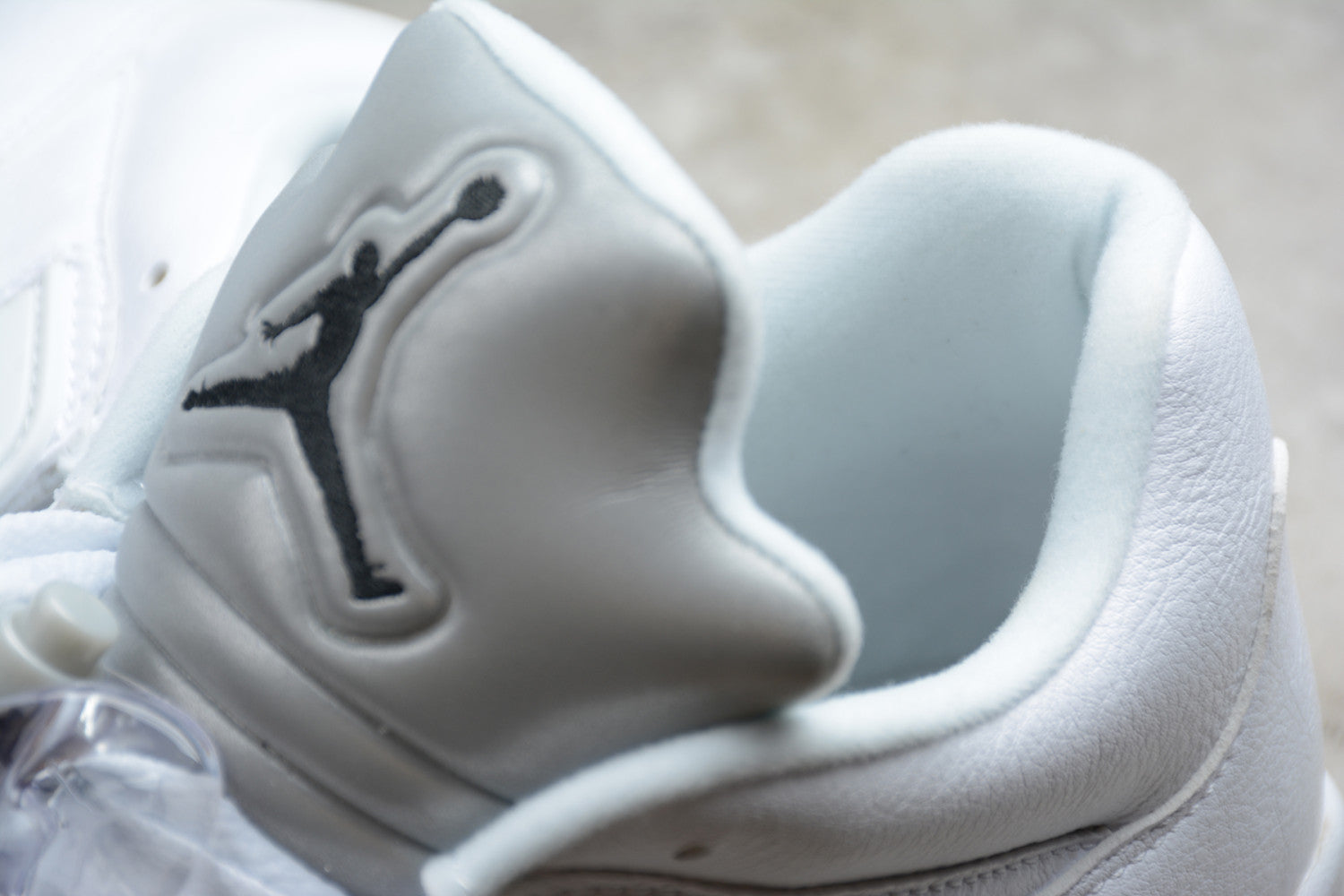 Air Jordan 5 Retro Low Wolf Grey White Black 819172-122