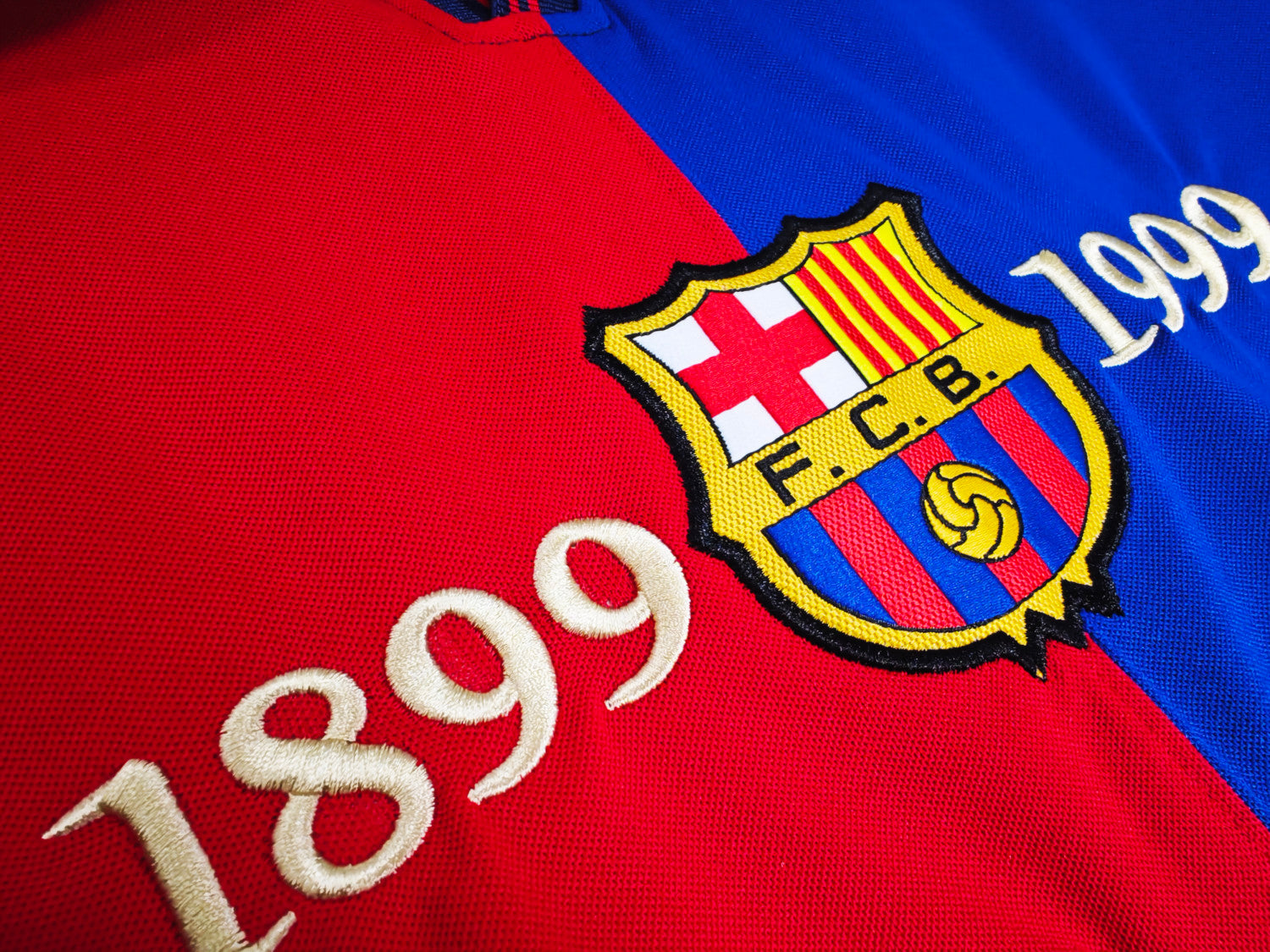 Barcelona Match Issue Champions League Home jersey 1999/00