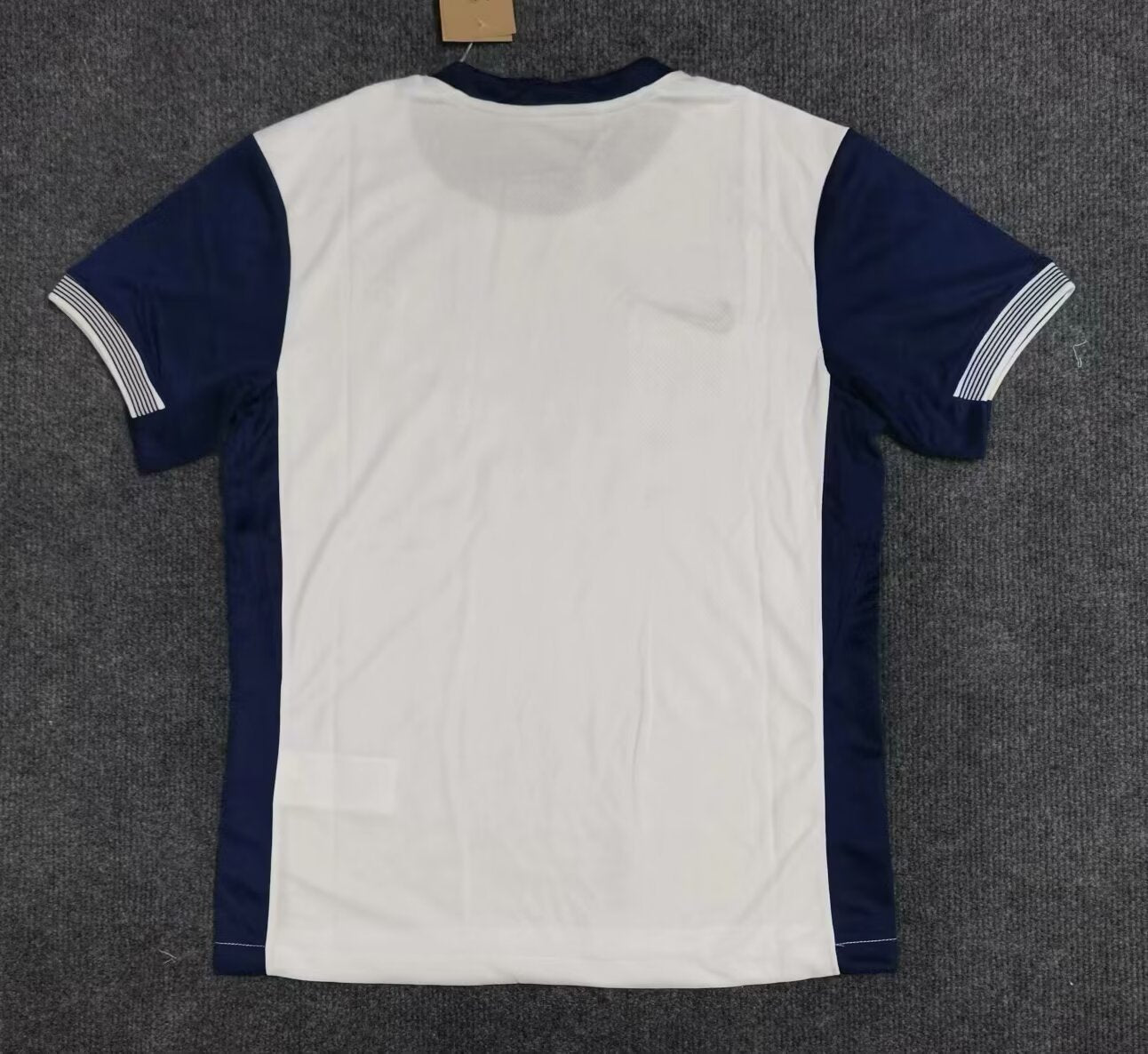 Tottenham Hotspur Winners Home Man Jersey 24/25