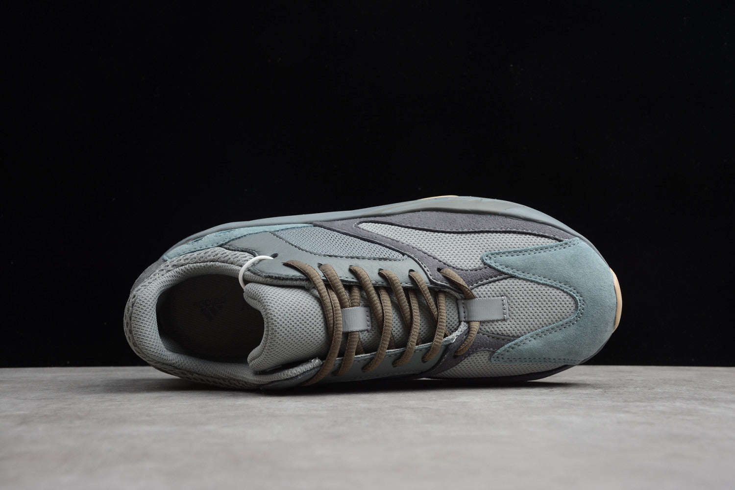 Yeezy Boost 700 “Teal Blue” FW2499
