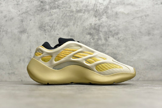 Yeezy Boost 700 V3 “Srphym” G54853