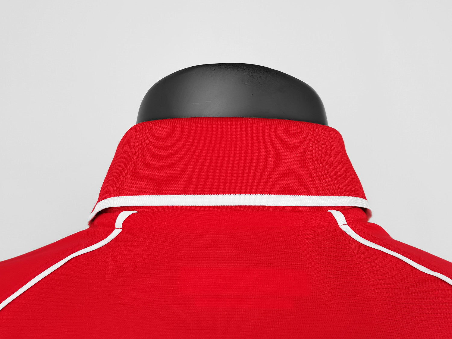 Liverpool Home Retro Jersey 00/01