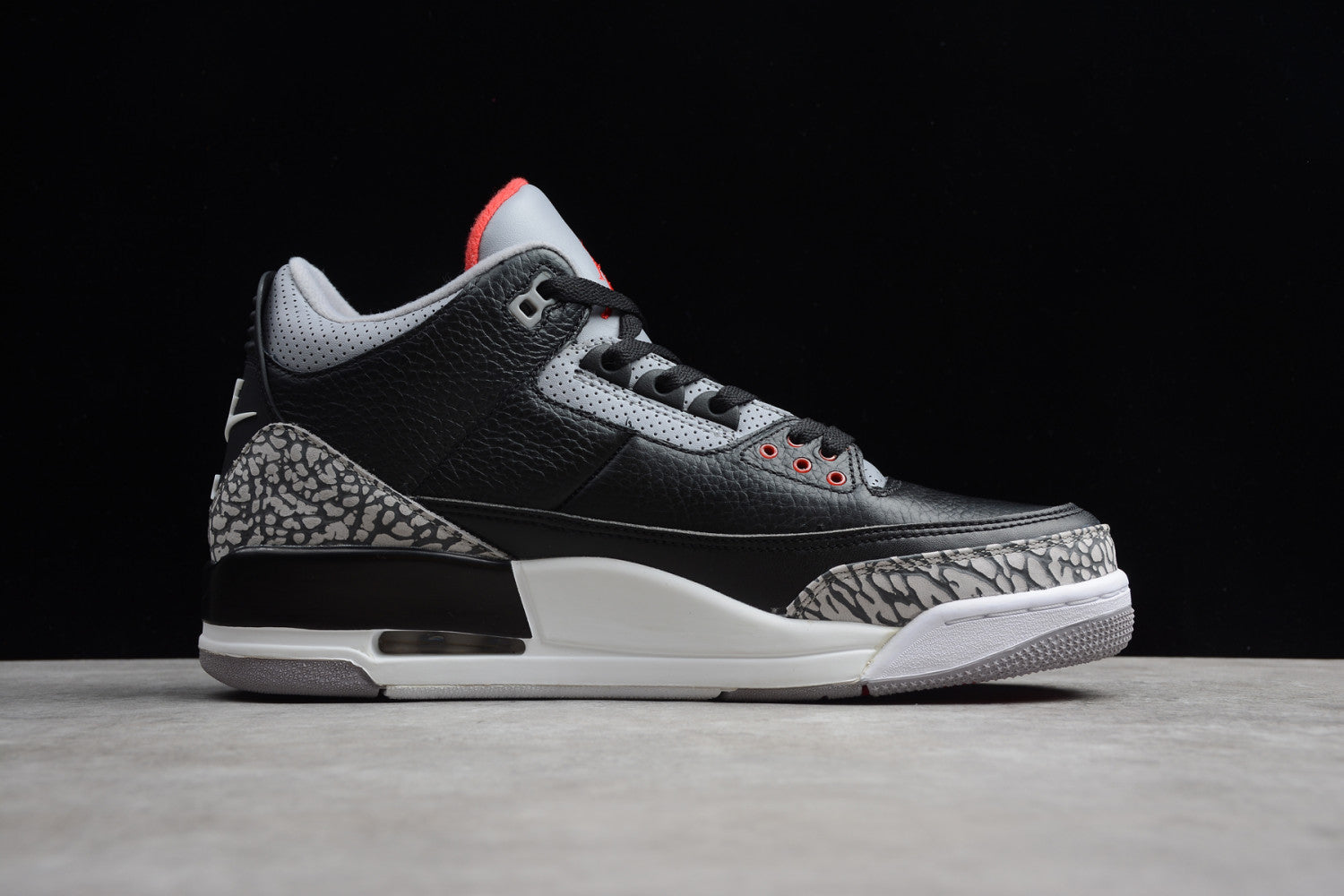 Air Jordan 3 OG “Black Cement” 854262-001