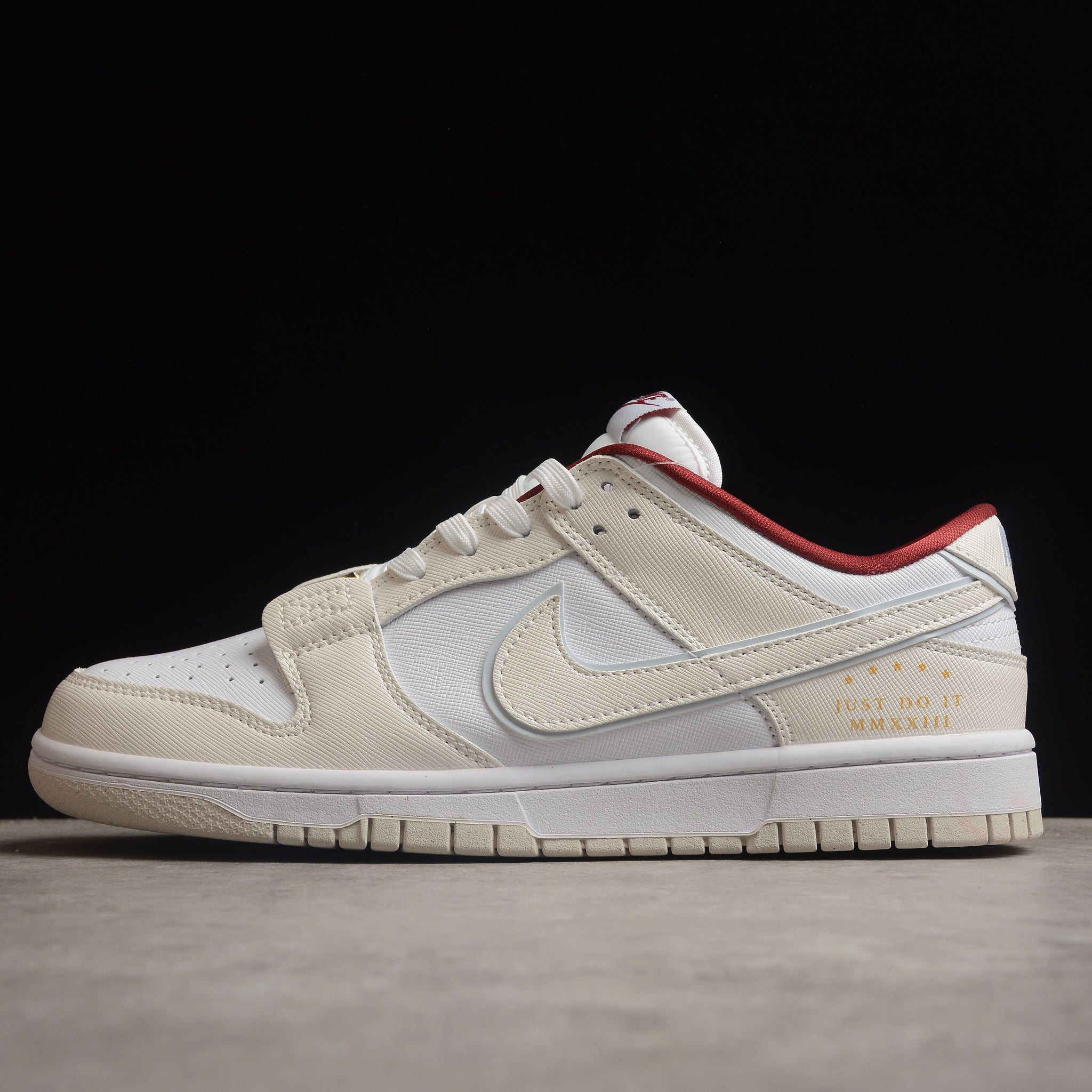 SB Dunk Low Off White DV1160-100