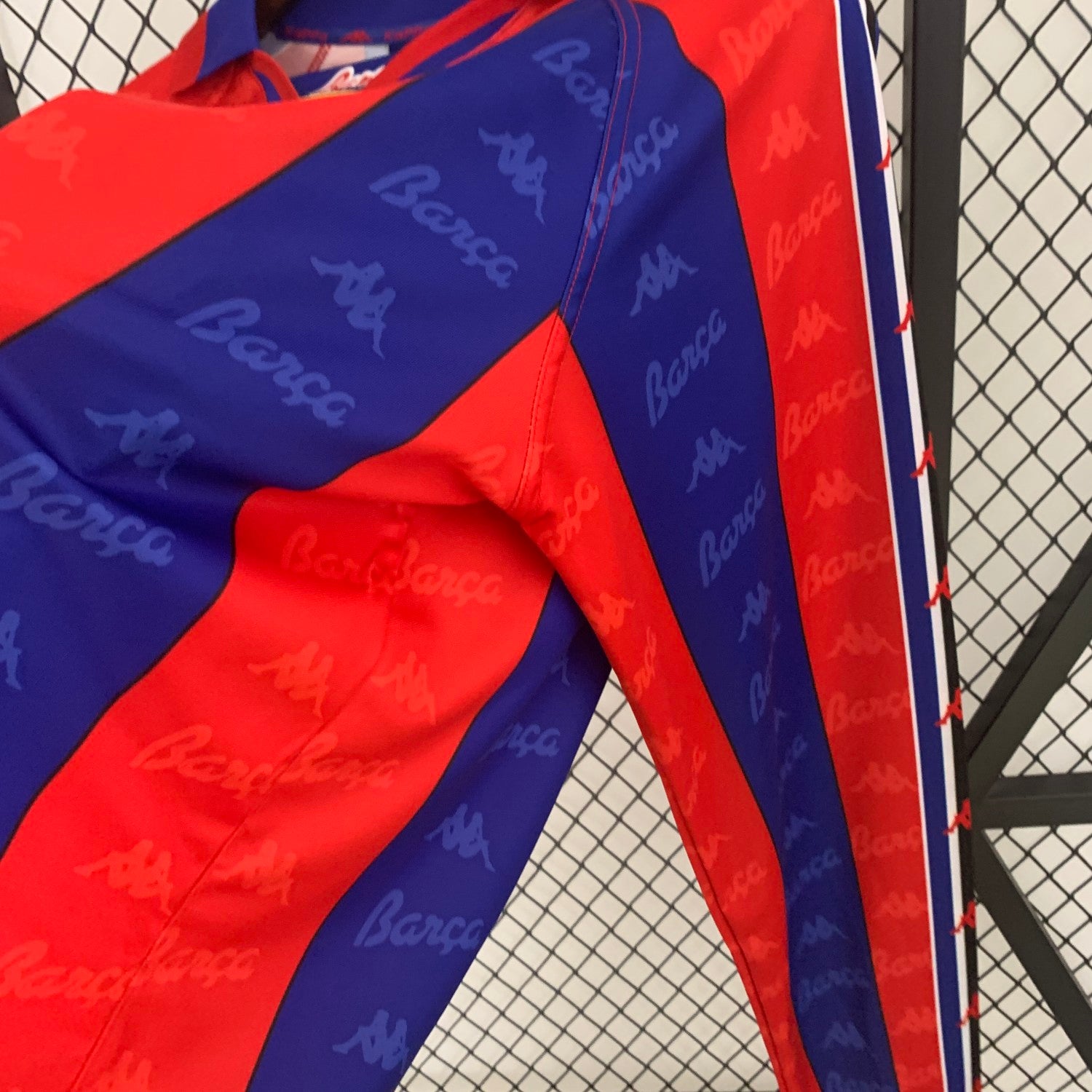 Barcelona Home Long Sleeve Retro Jersey 1996/97