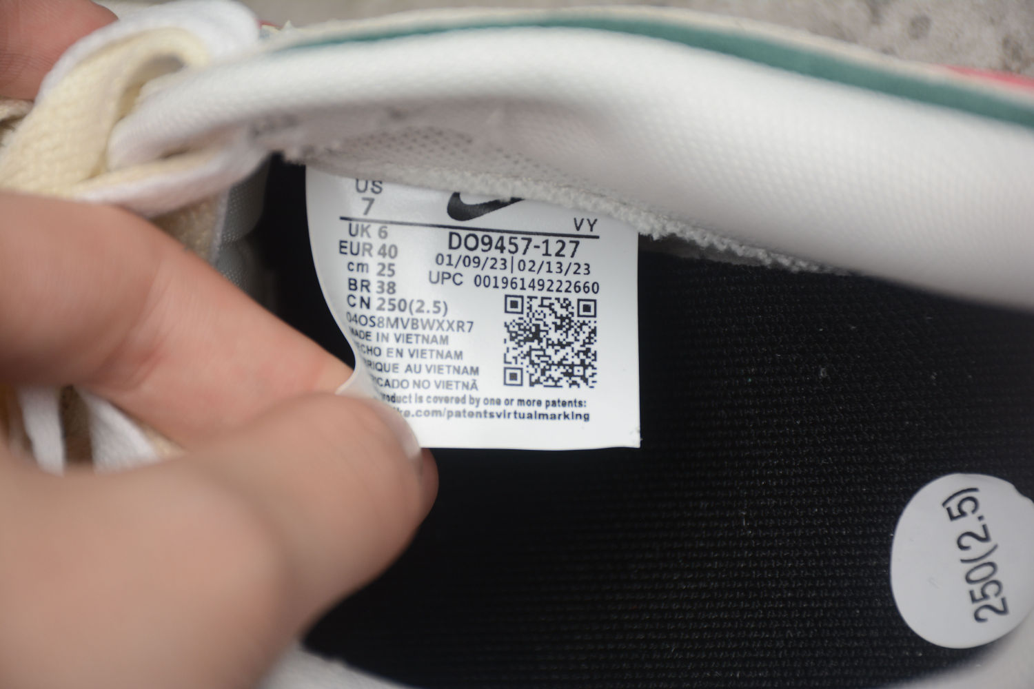 SB Dunk Low 85 Grey Green DO9457-127