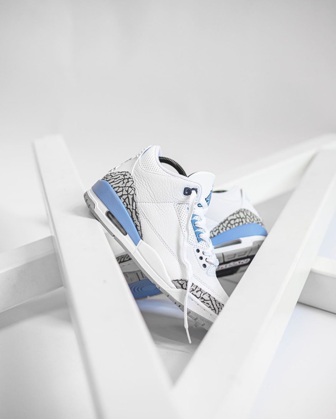 Air Jordan 3 “UNC” CT8532-104
