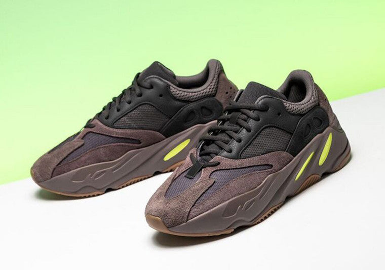 Kanye West x Adidas Yeezy Runner Boost 700 “Mauve” EE9614
