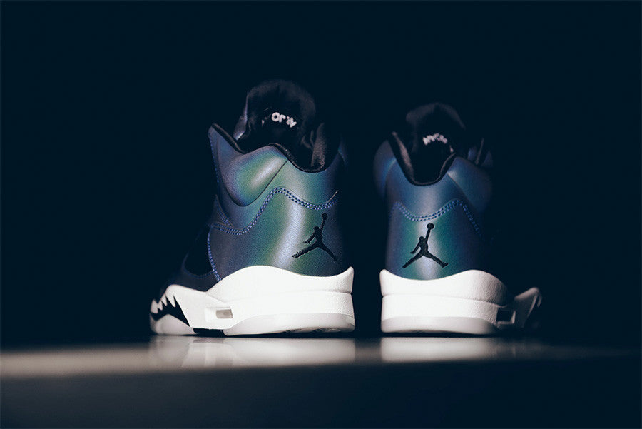 Air Jordan 5 WMNS “Oil Grey” CD2722-001