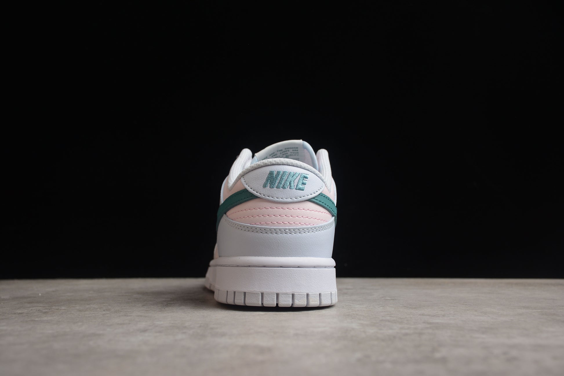 SB Dunk Low Mineral Teal Light Blue Pink FD1232-002