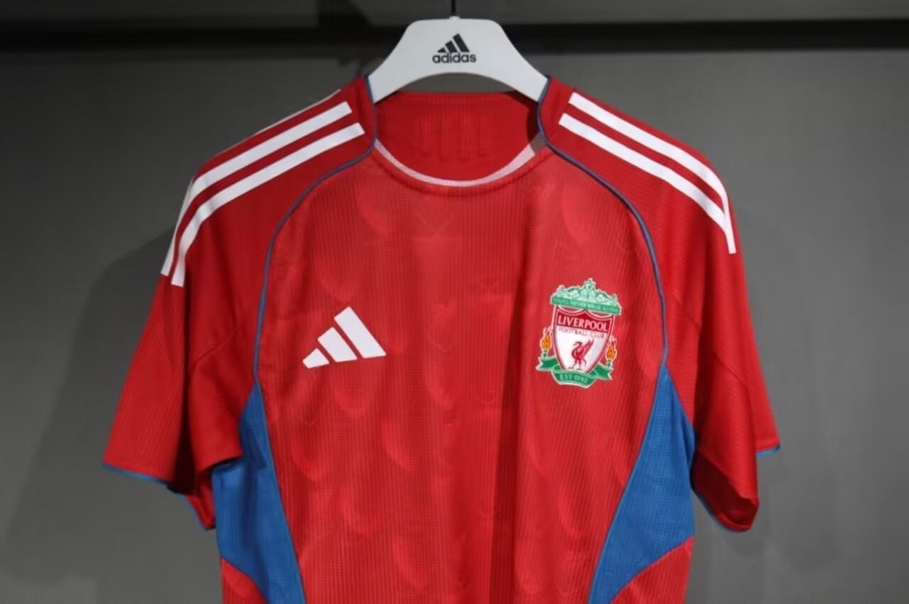 Liverpool Retro Special Edition Man Jersey 25/26