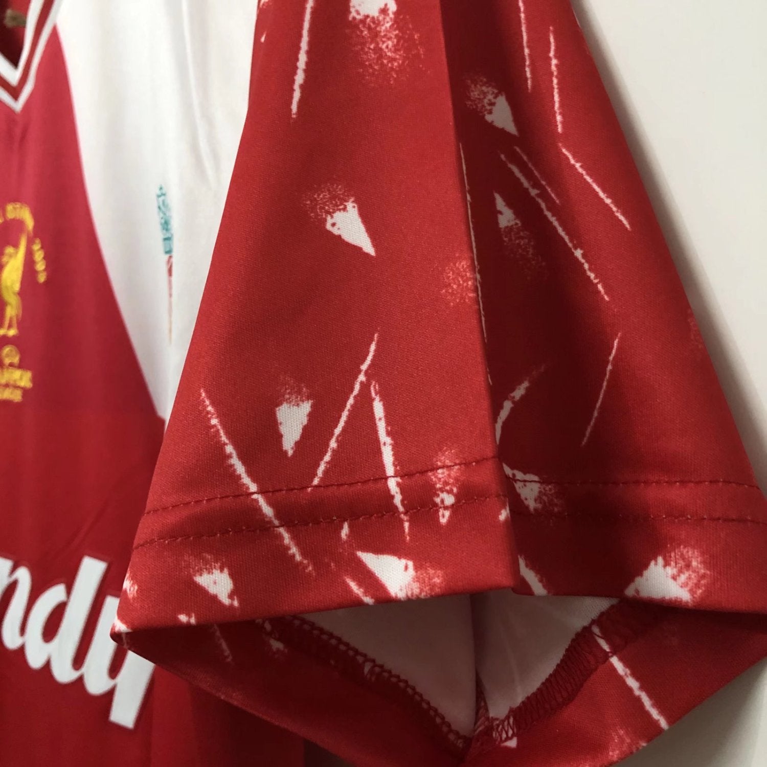 Liverpool Red Retro Commemorative Jersey