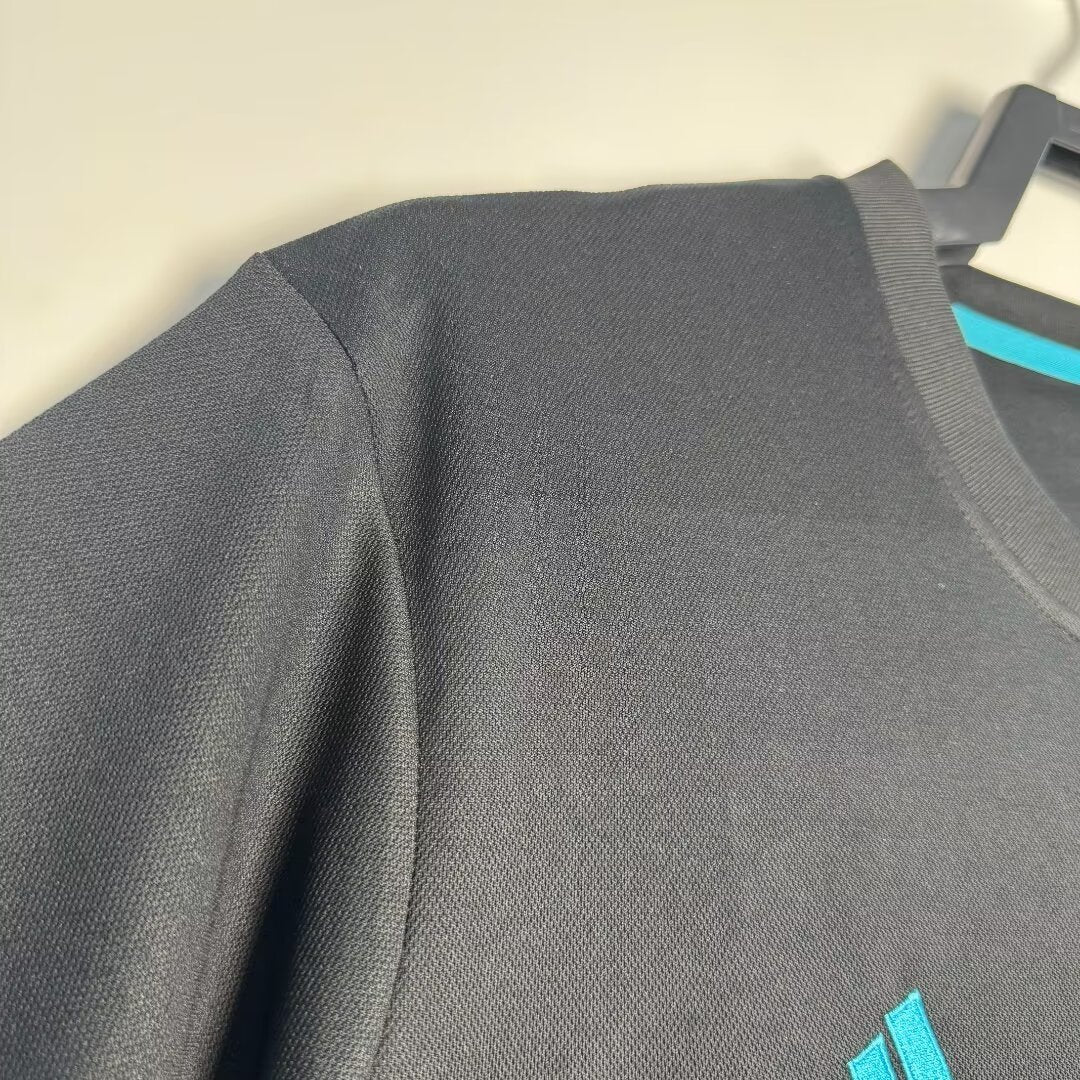 Real Madrid Away Retro Jersey 2017/18