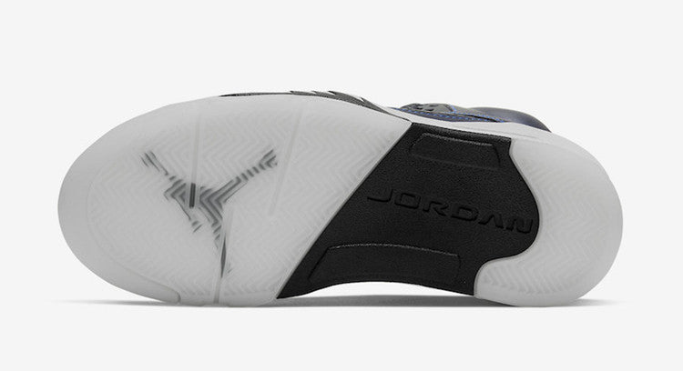 Air Jordan 5 WMNS “Oil Grey” CD2722-001