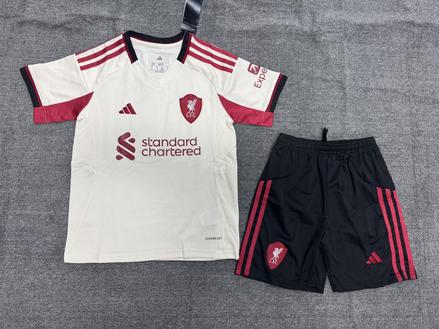 Liverpool Away Kids Suit 25/26- CHAMPIONS 20