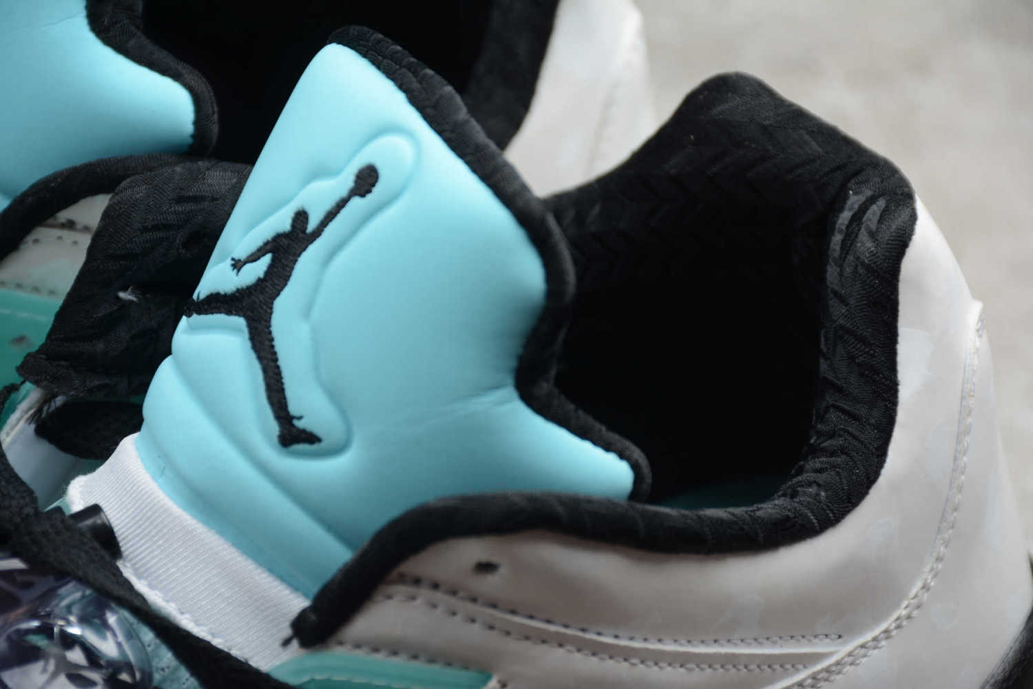 Air Jordan 5 Retro “Island Green” CN2932-100