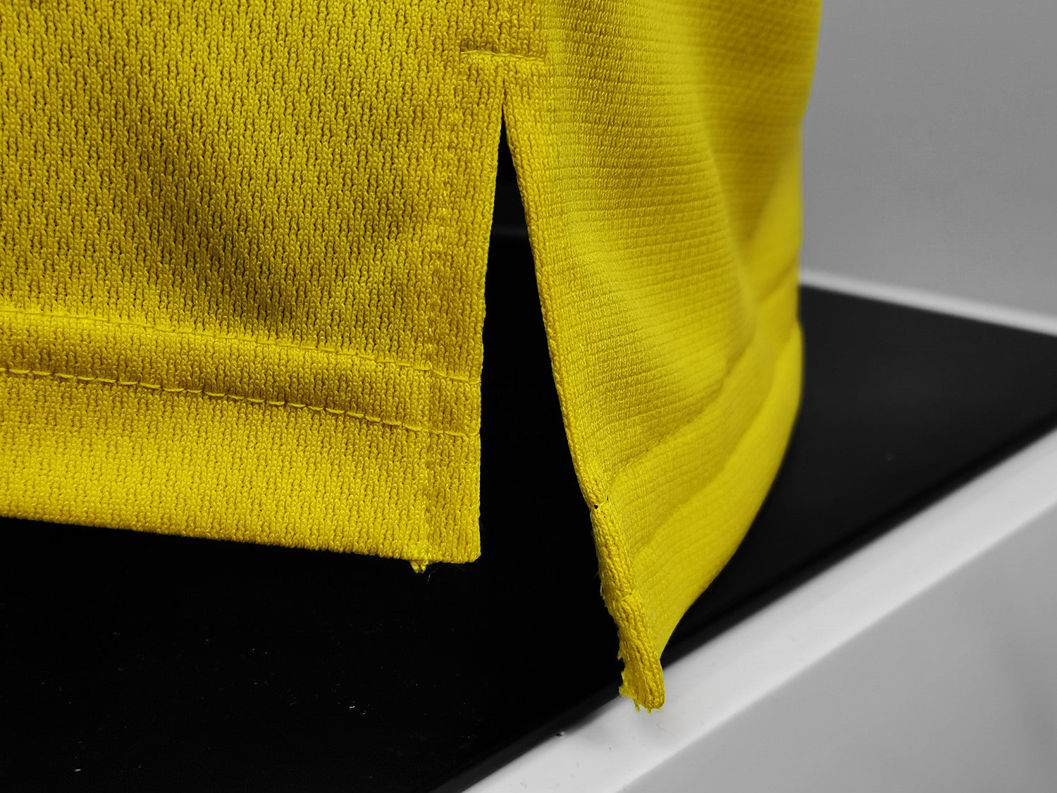 Liverpool Away Retro Jersey 98