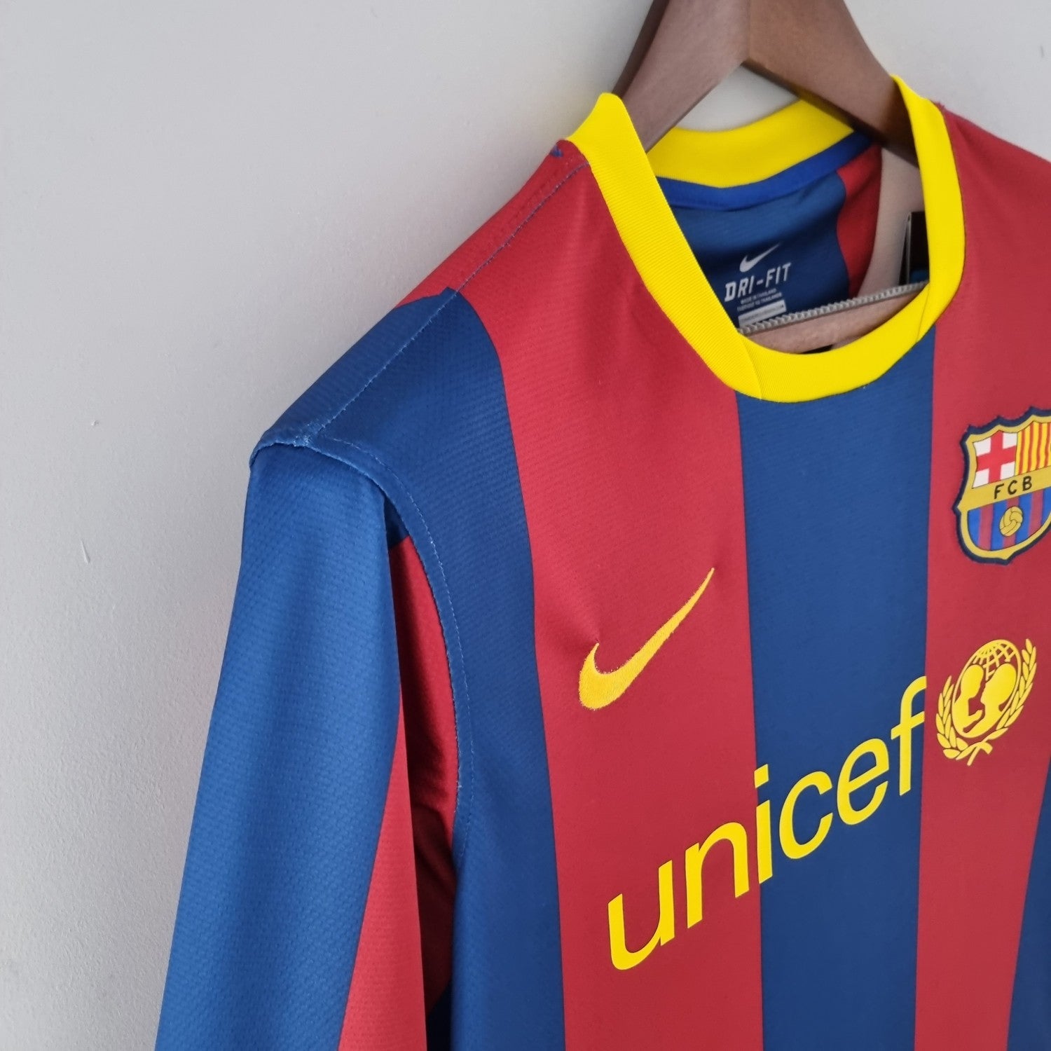 Barcelona Home Long Sleeve Retro Jersey 2010/11