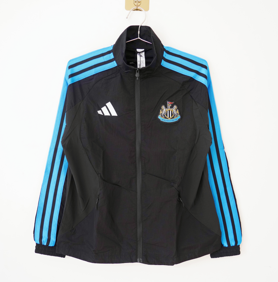 Newcastle United Training Windbreaker 2026