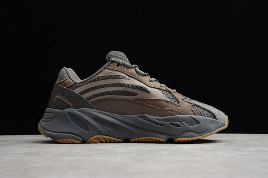 Yeezy Boost 700 V2“Geode” Brown EG6860
